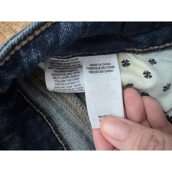 Lucky Brand Women's Lolita Crop Jeans Denim Blue Mid Rise Dark Wash 12/31 - Picture 9 of 12